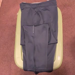 New with tag Under Armour loose fitting sweat pant